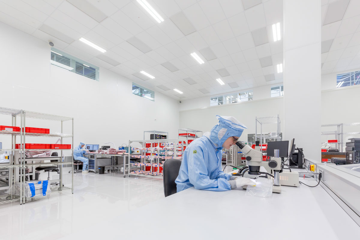 kmwe cleanroom eindhoven 1200x800px